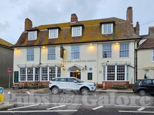 Picture of The Wellington Hotel
