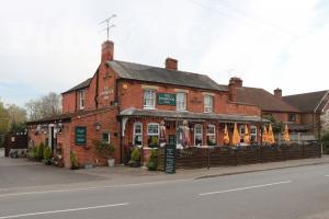 Picture of Emmbrook Inn