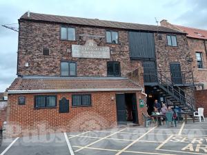 Picture of Eight Jolly Brewers