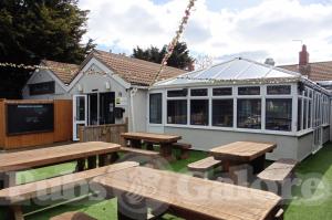 Picture of The Queens Head