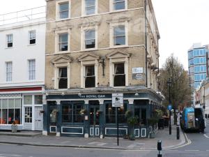 Picture of The Royal Oak