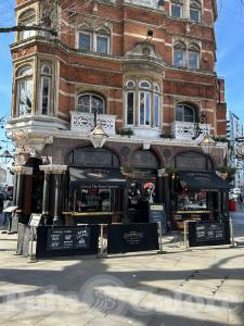 Picture of The Swan