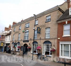 Picture of Warwick Arms Hotel