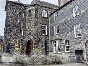 Picture of Eagles Hotel / Gwesty'r Eryrod