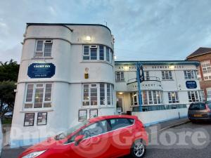 Picture of The Yacht Inn