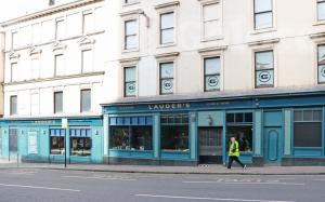 Picture of Lauder's