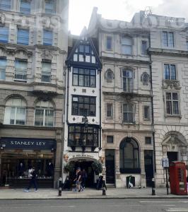 Picture of Ye Olde Cock Tavern
