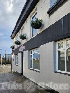 Picture of The Midland Pub