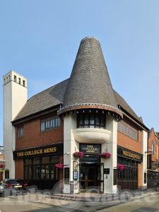 Picture of The College Arms (JD Wetherspoon)