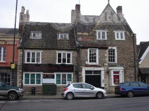Picture of The Portcullis Hotel