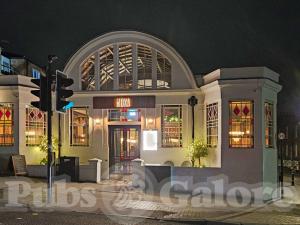 Picture of Caf&eacute; Rouge