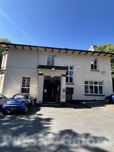 Picture of Manor Hotel