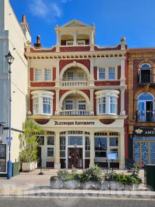 Picture of Alexandra Hotel