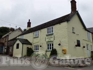 Picture of Staplecross Inn