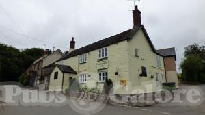 Picture of Staplecross Inn