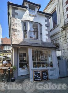 Picture of Shambles Bar