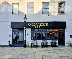 Picture of Oliver&rsquo;s Bar